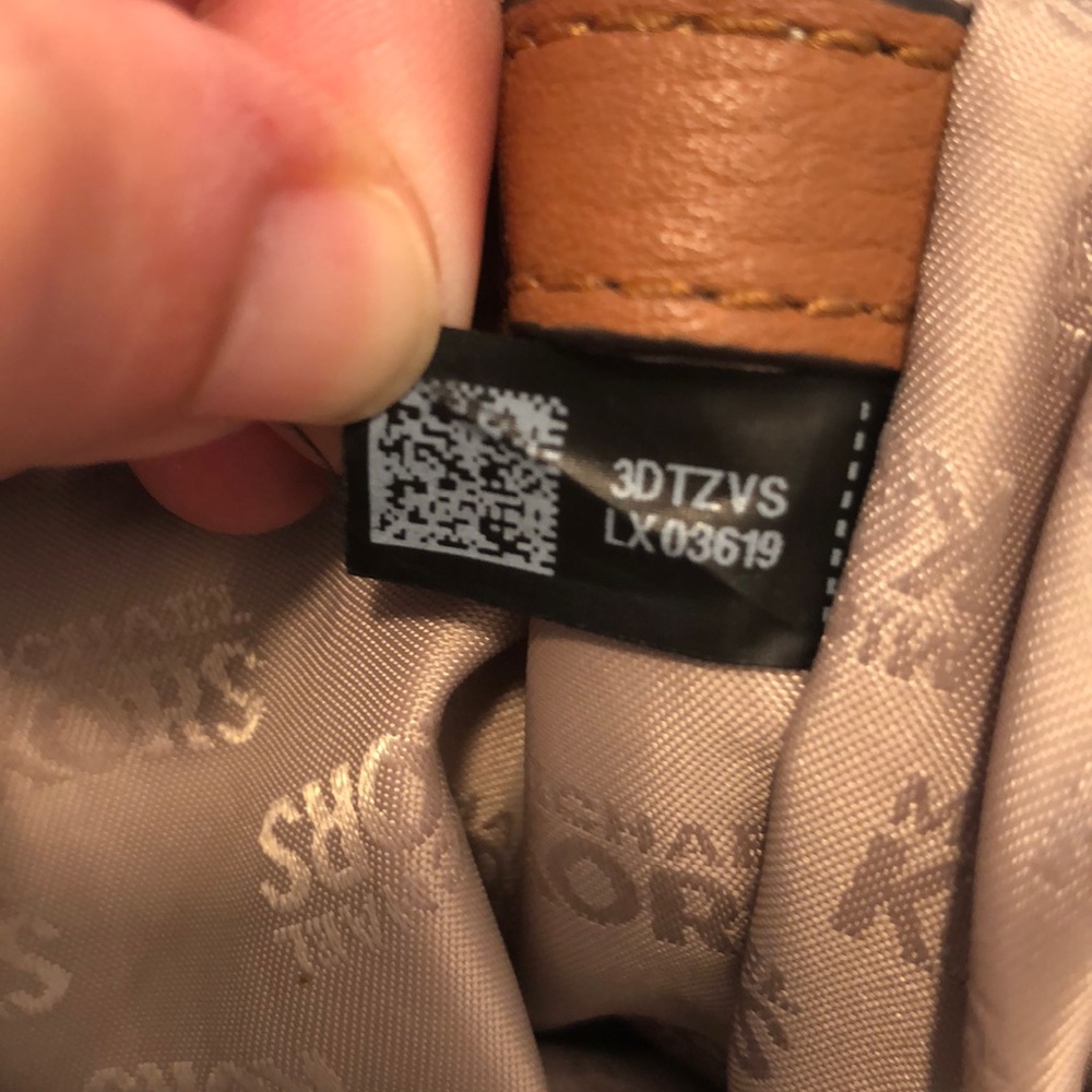 🚫SOLD on Ⓜ️ercari🚫Authentic Michael Kors Purse - Picture 9 of 16